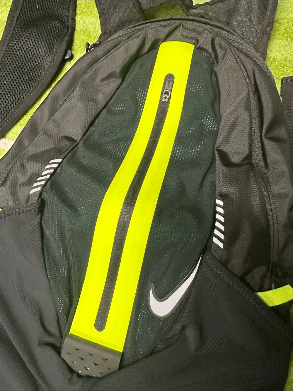 Nike Cheyenne Vapor Running Backpack Black Volt Yellow Rain Cover Trail Hydratio